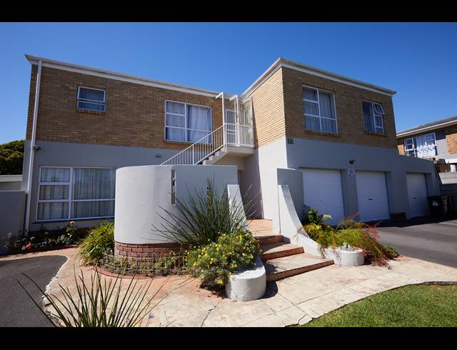7 BEDROOM FREESTANDING SOLD IN PANORAMA